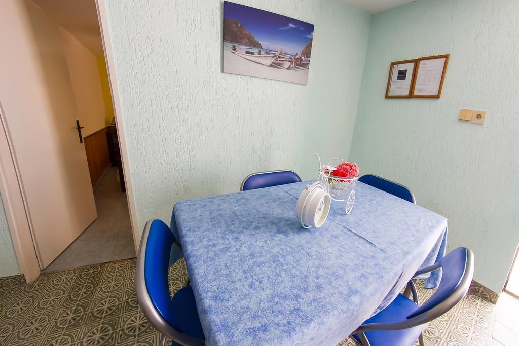 Apartments Stefanovski Paradiso Veli Lošinj Zimmer foto